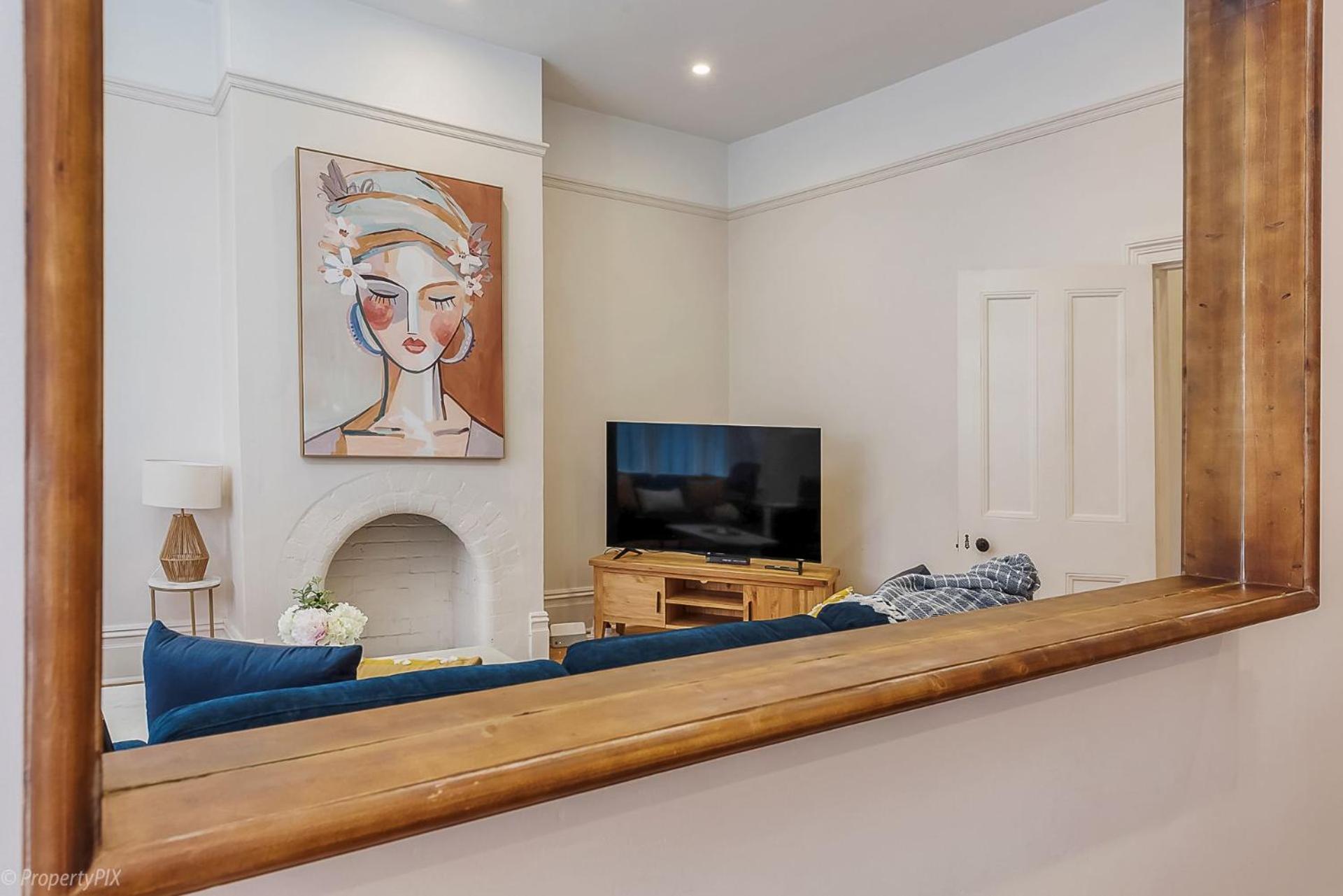 Warneford House Stylish Inner Living Holiday home