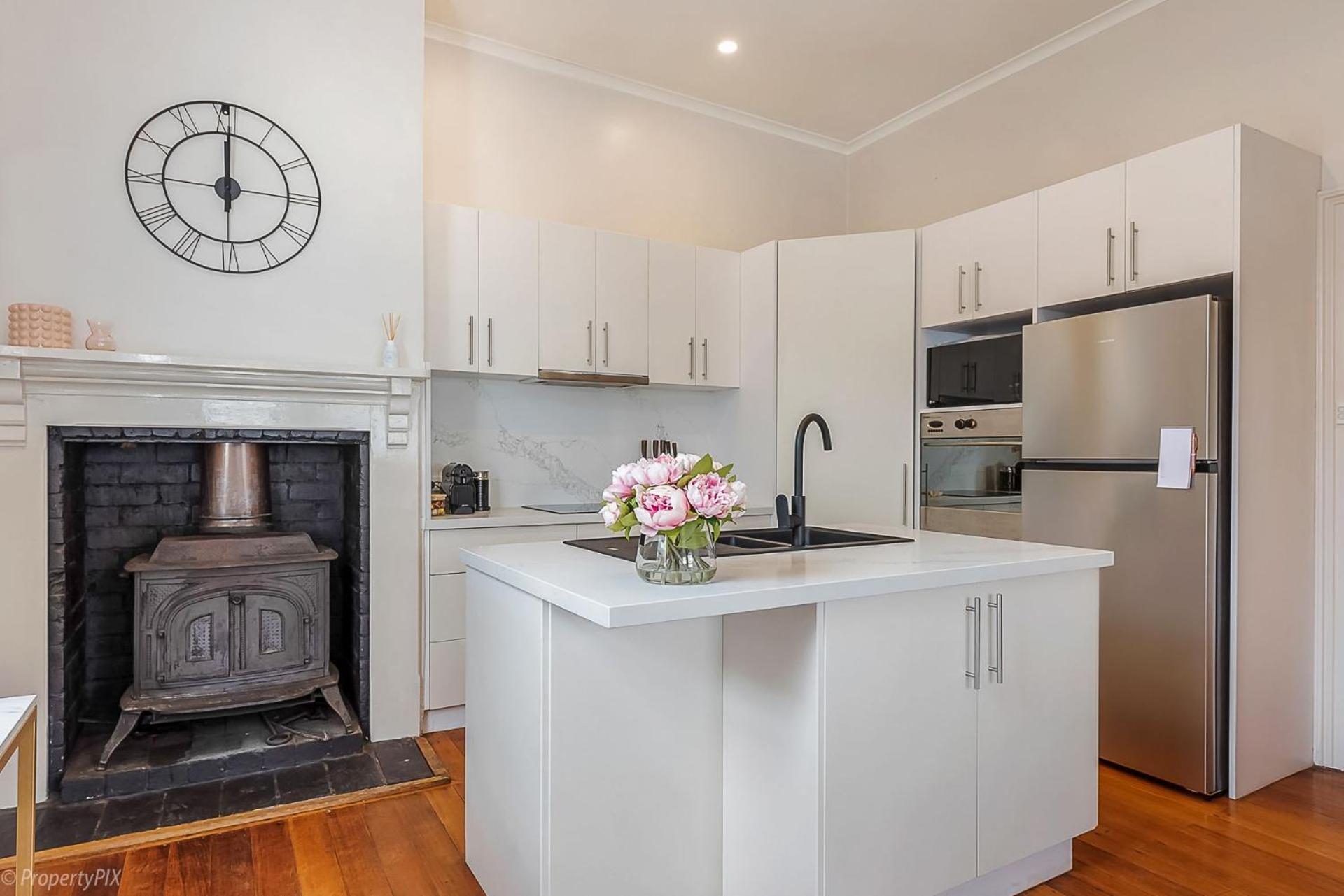 Holiday home Warneford House Stylish Inner Living