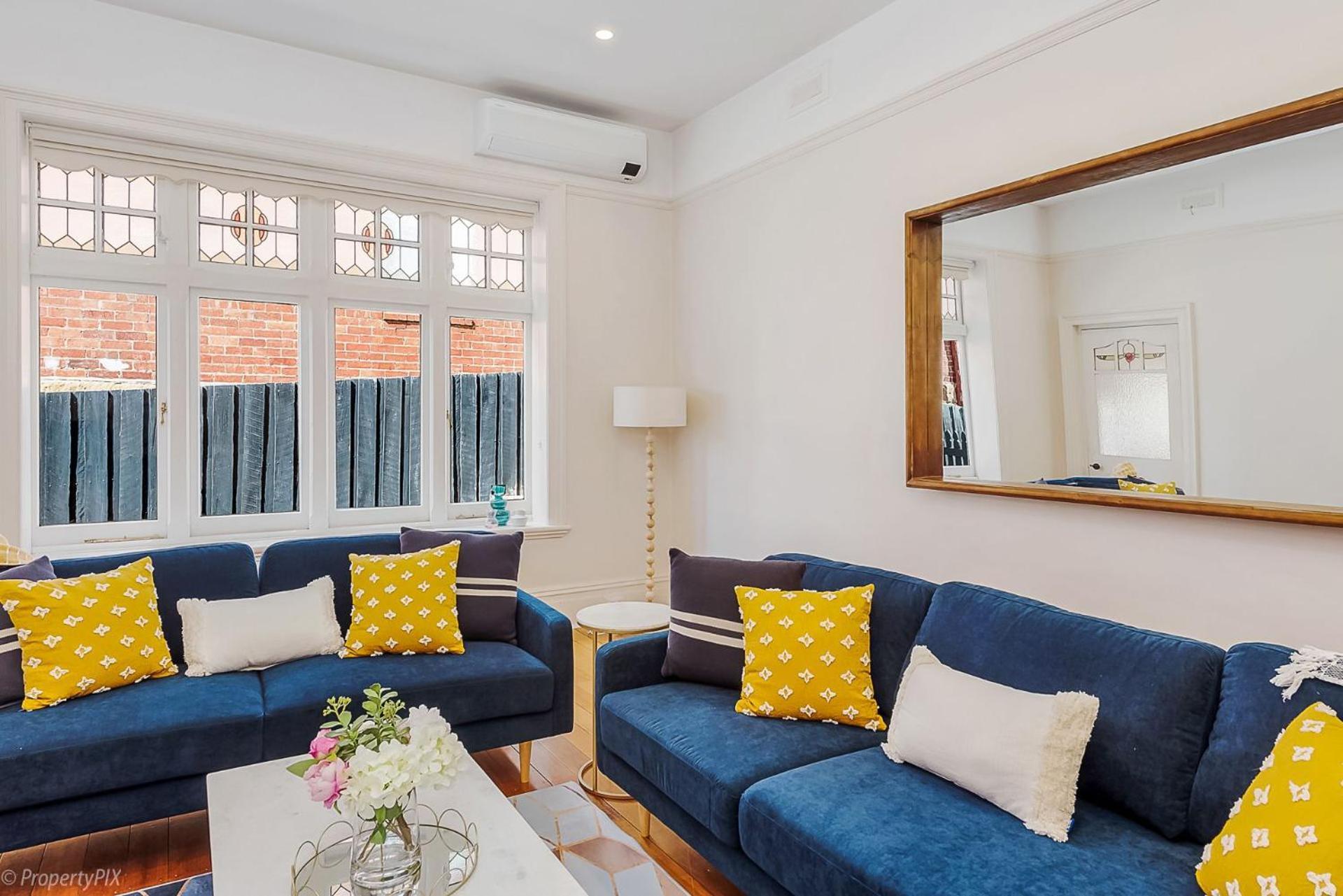 Holiday home Warneford House Stylish Inner Living