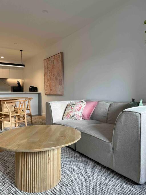 Pad With Off Street Parking Apartment