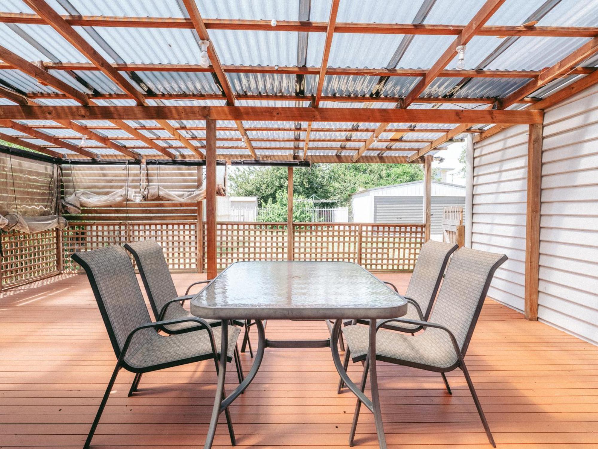 Riverside Cosy 4br 10mins To Cbd Apartment