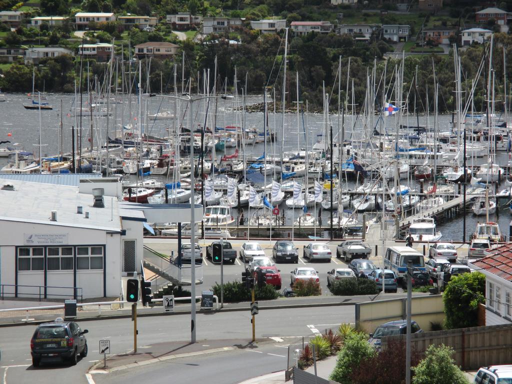 Bellerive Marina View No 28 *