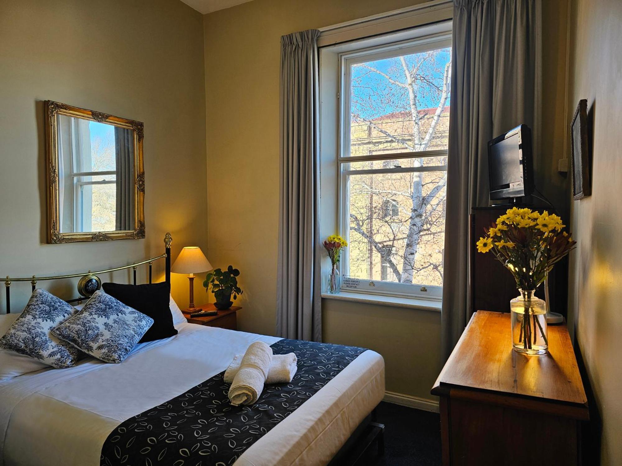 The On Elizabeth 4* Hobart