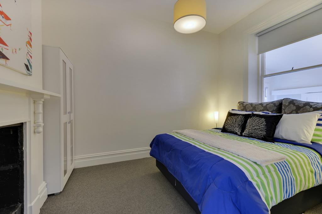 Portsea Place