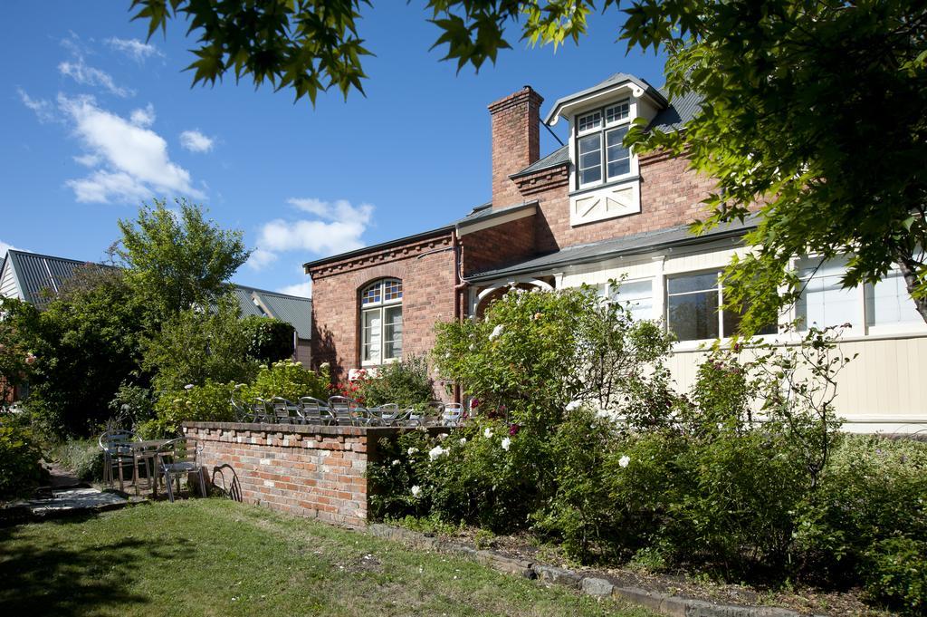 Bed & Breakfast Lowena Cafe And