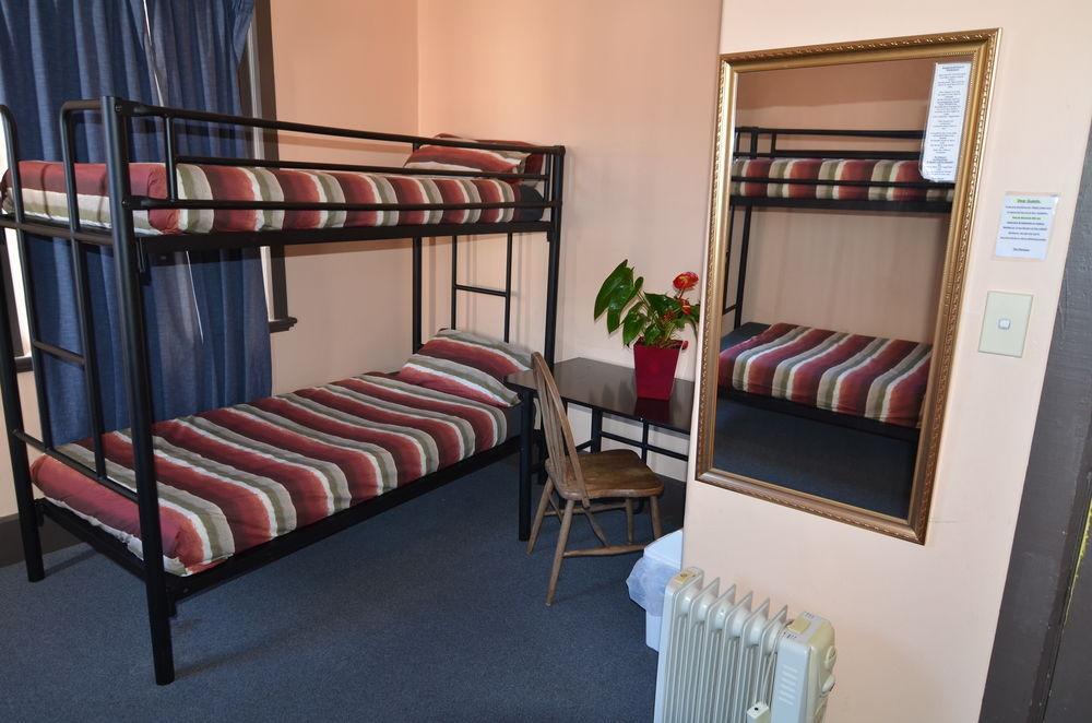 Hobart's & Hostel