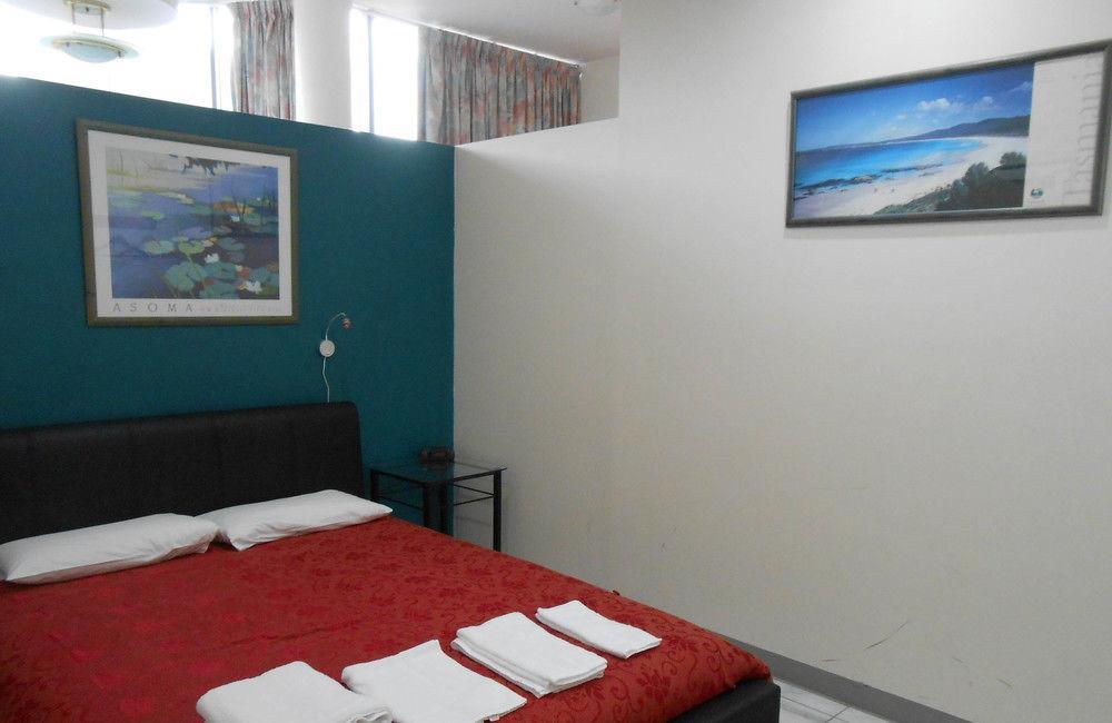 Harringtons102 Hotel 3*