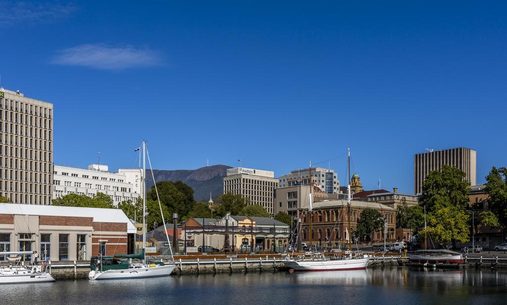 Lenna Of 4* Hobart