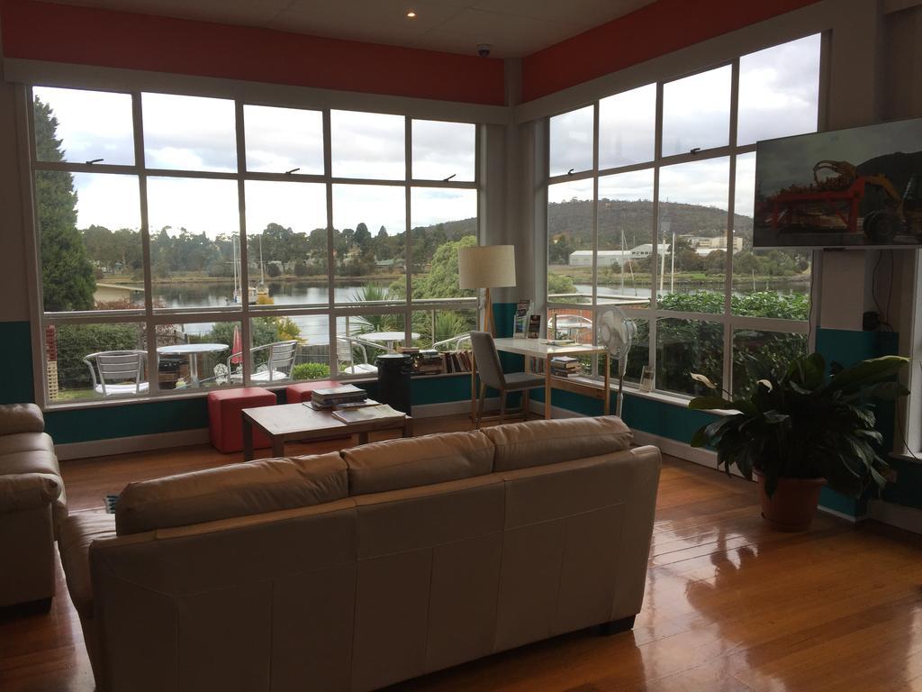 Waterfront Motel 3*