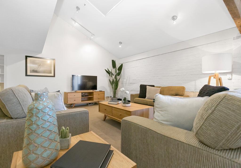Sullivans Cove 5*