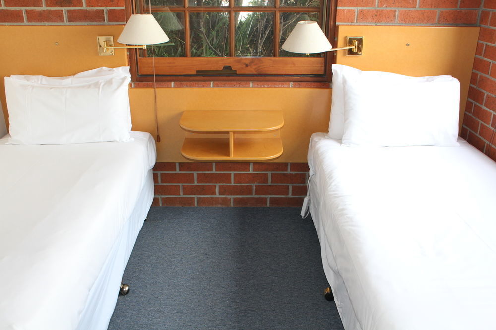 Motel Bay