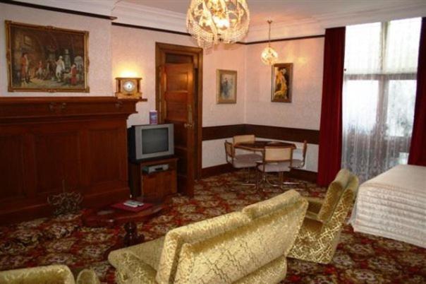 Mayfair On Cavell Motel 3*