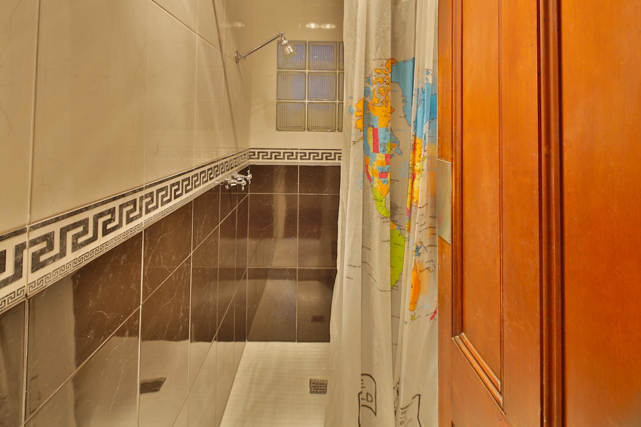 Astor Private 3* Hobart