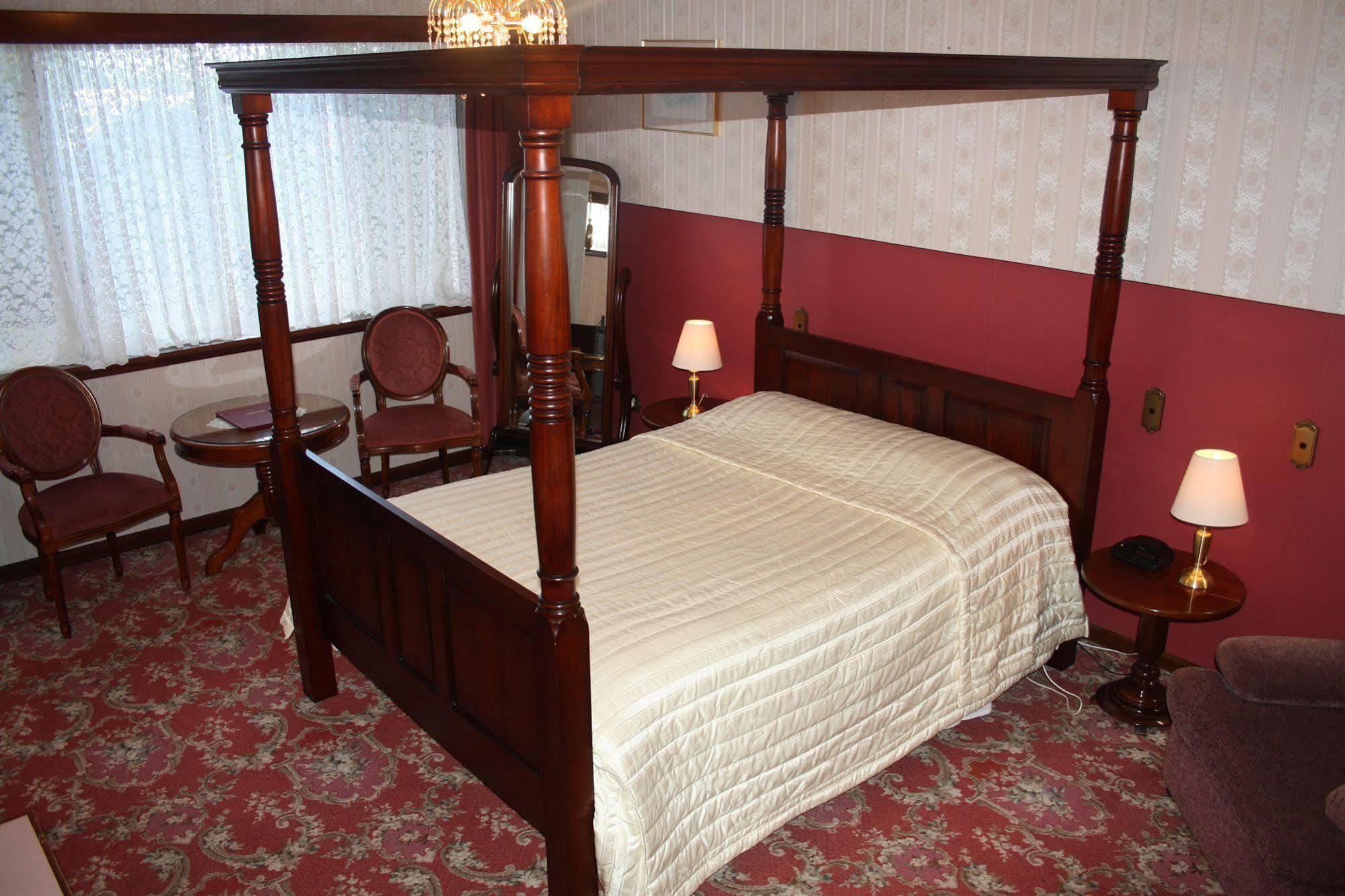 Mayfair On Cavell Motel 3*