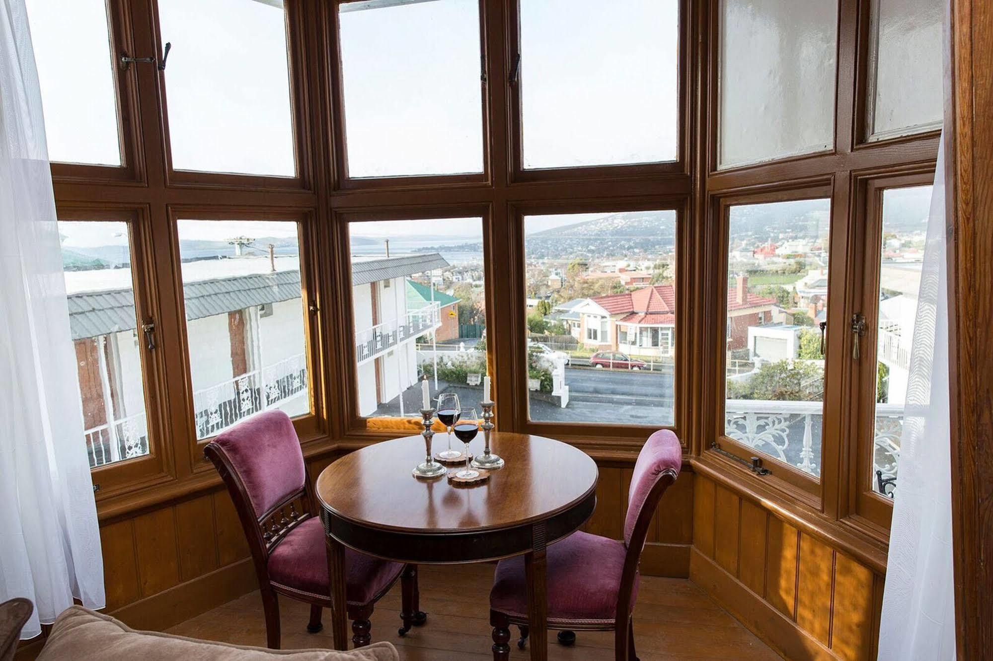 Mayfair On Cavell 3* Hobart