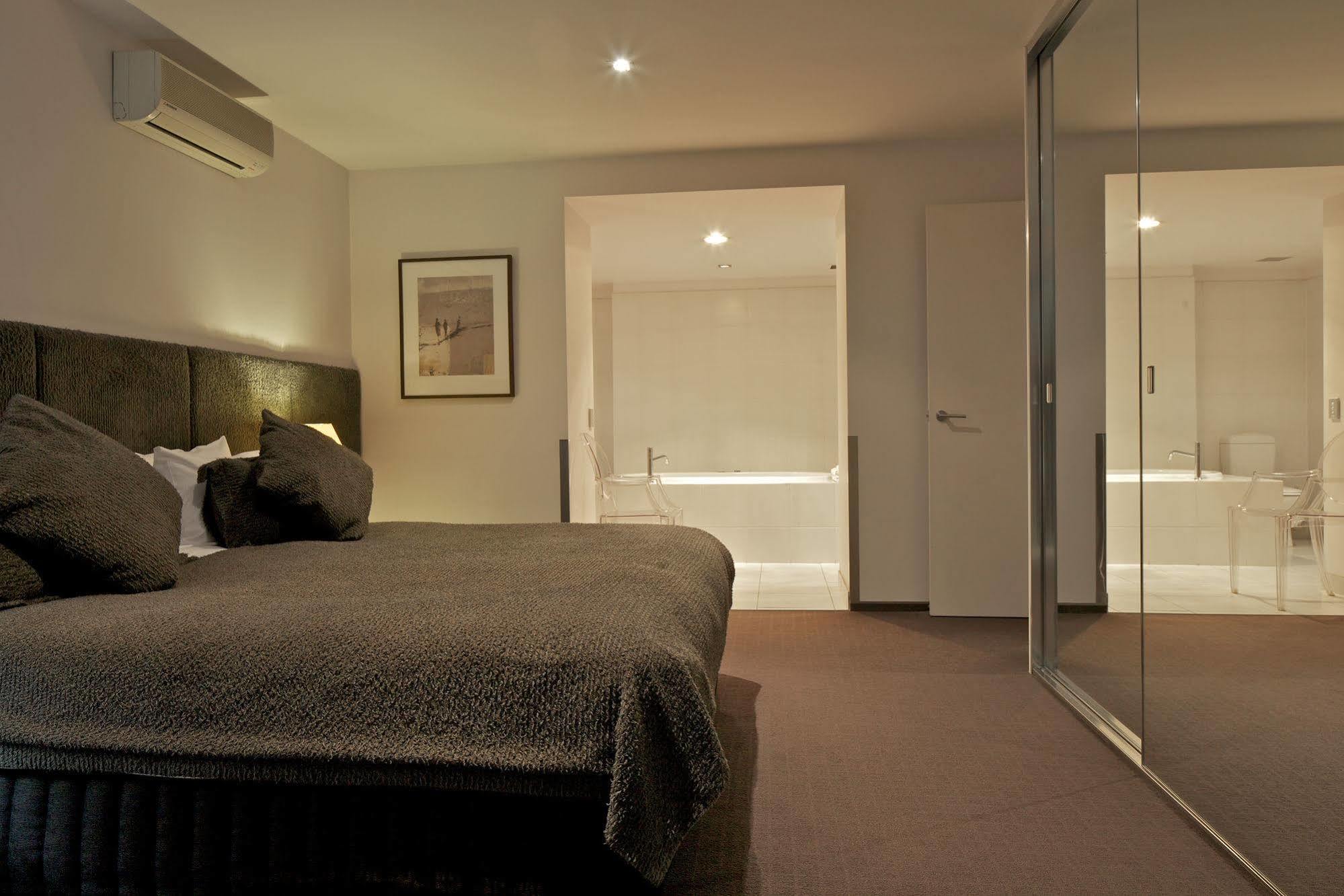 Zero Davey Boutique 4* Hobart