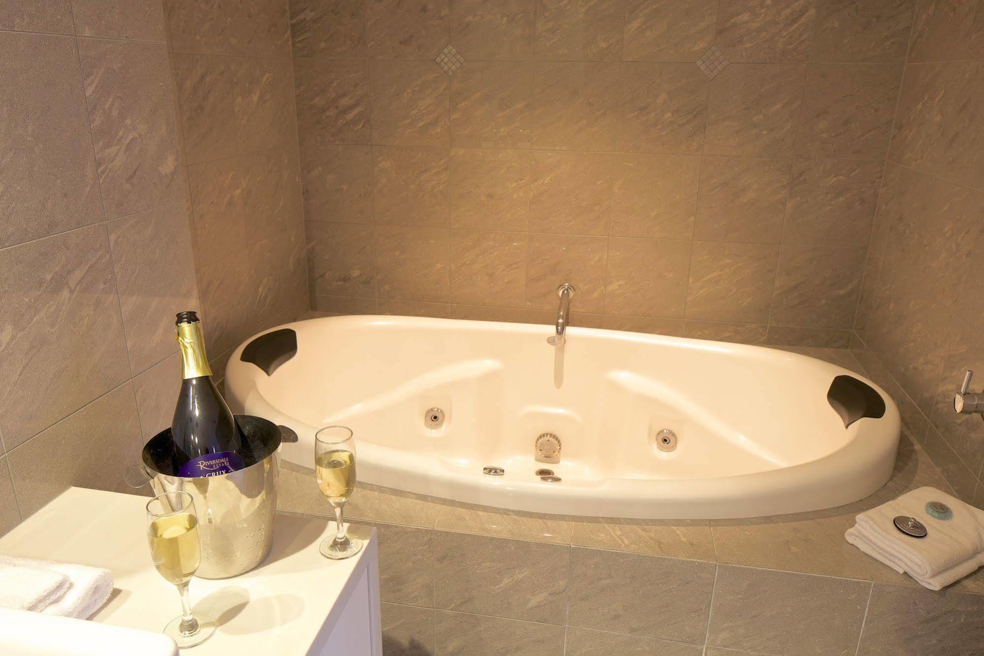 Zero Davey Boutique 4* Hobart