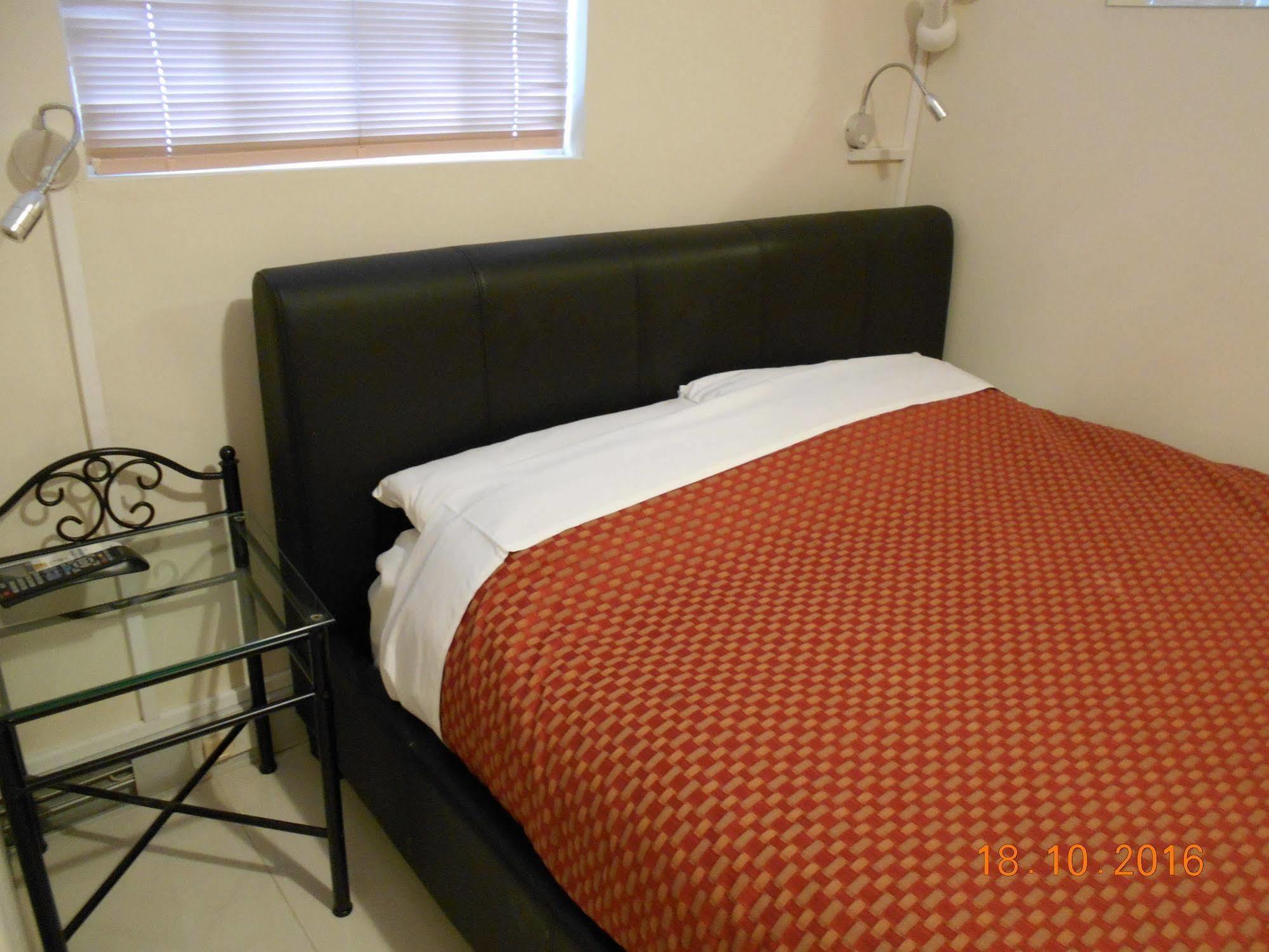 Hotel Harringtons102 Hobart