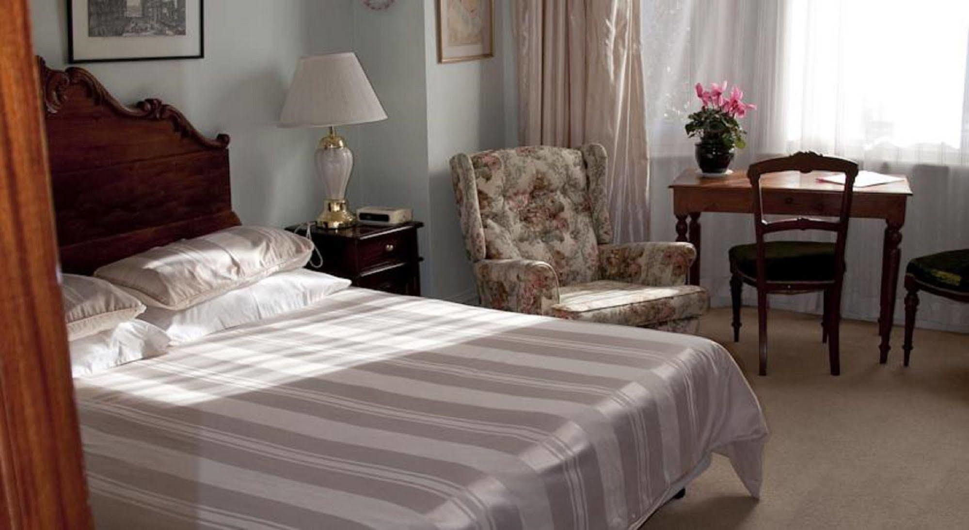 Guest house Merre Be's 4*