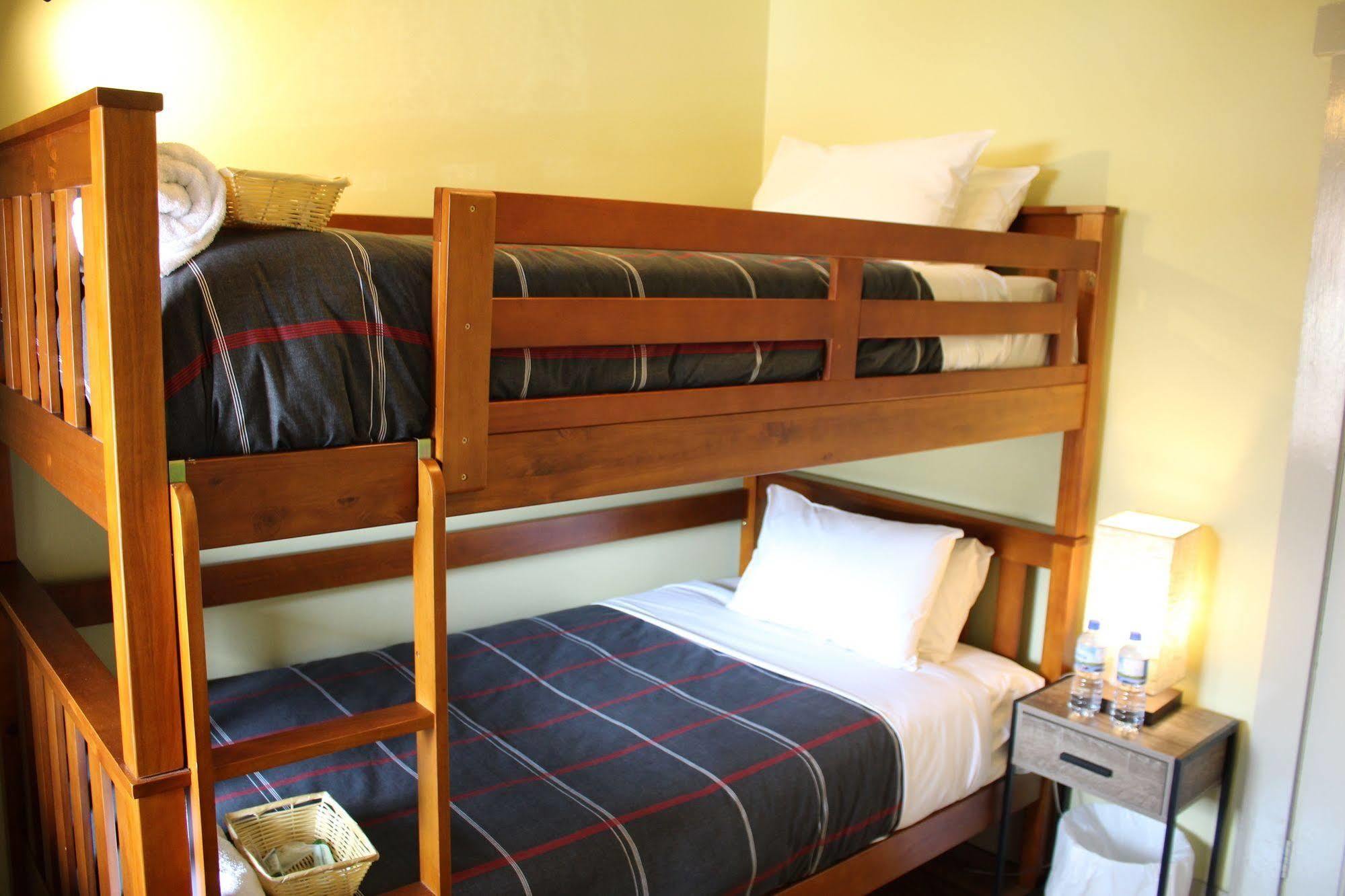 The Tasmanian Inn 2*
