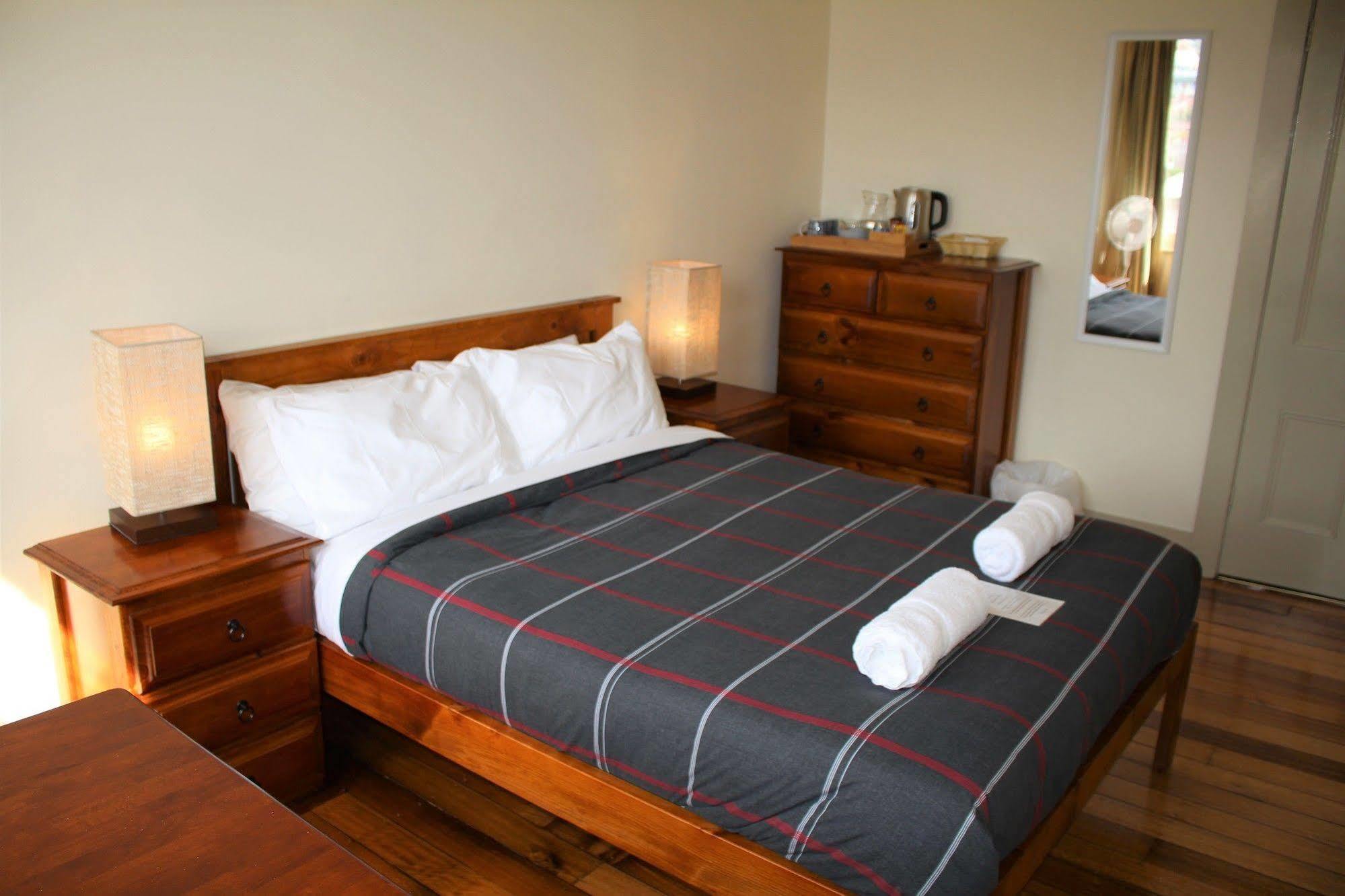 The Tasmanian Inn 2*