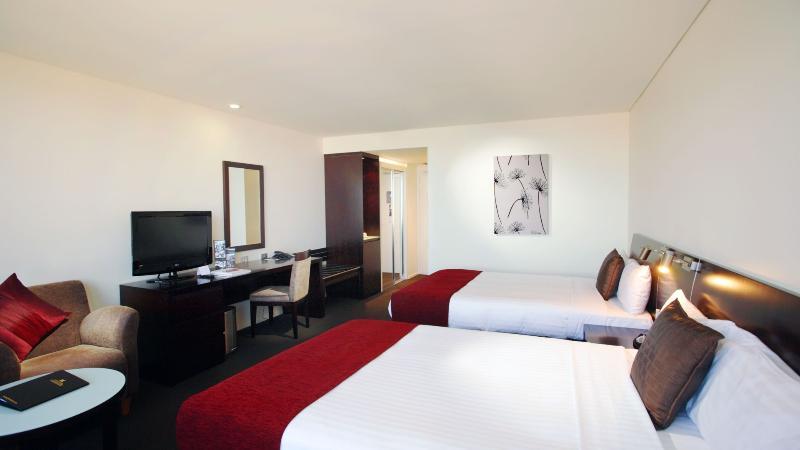 Grand Chancellor Hotel 4*