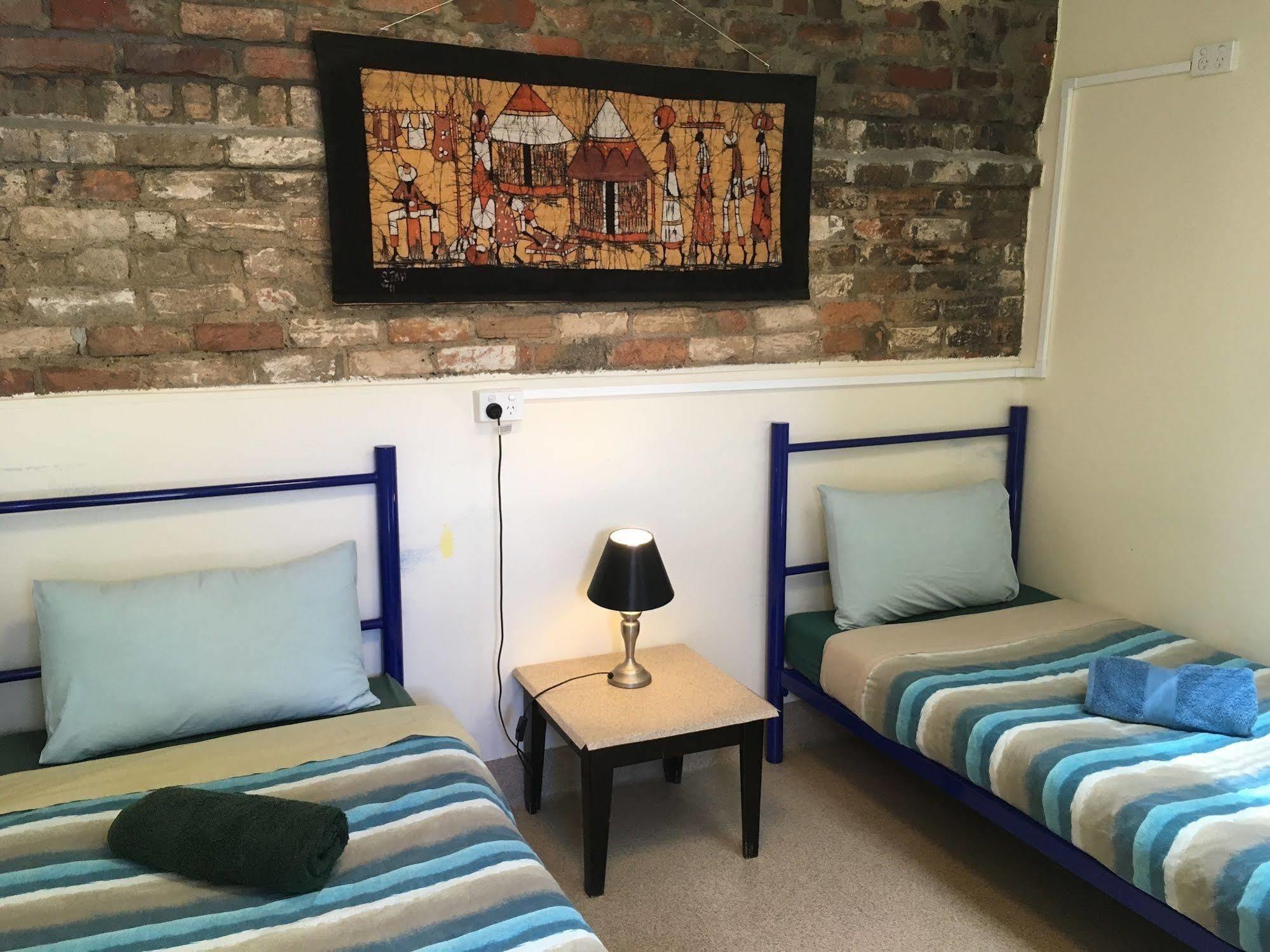 Hostel Hobart's &