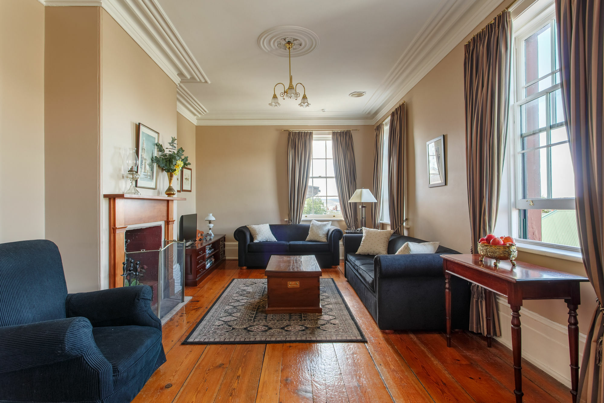 Grand Old Duke Aparthotel Hobart