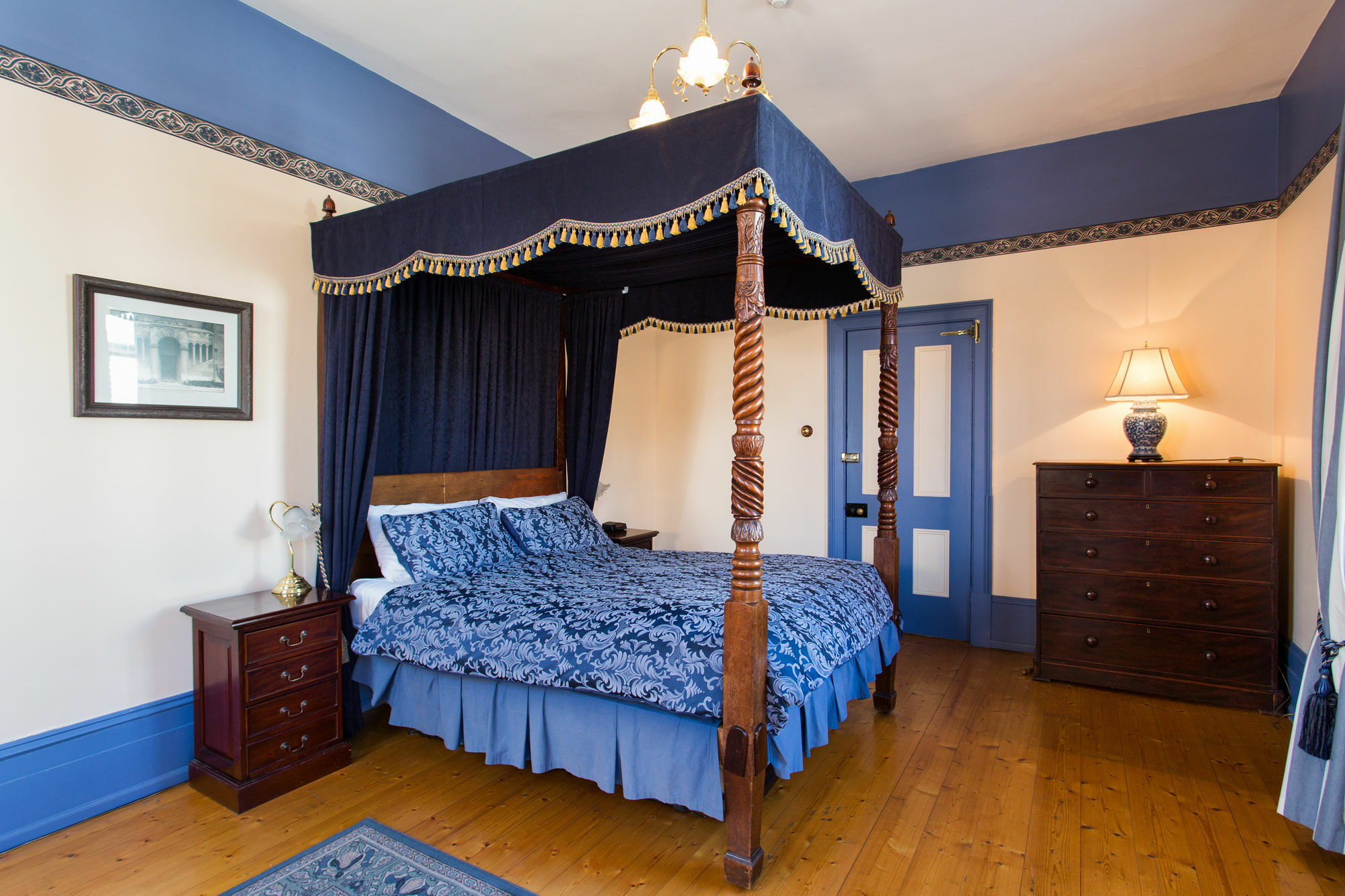 Grand Old Duke 4* Hobart