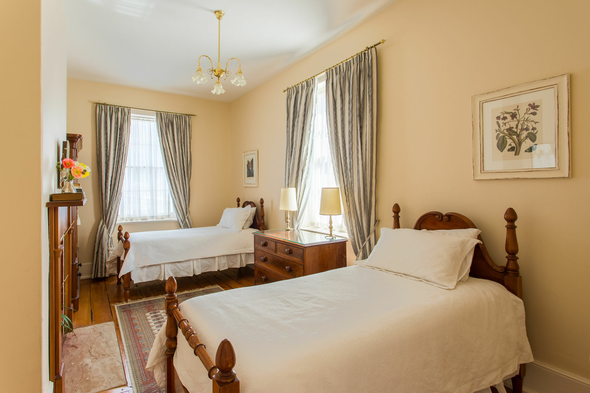 Grand Old Duke Aparthotel Hobart