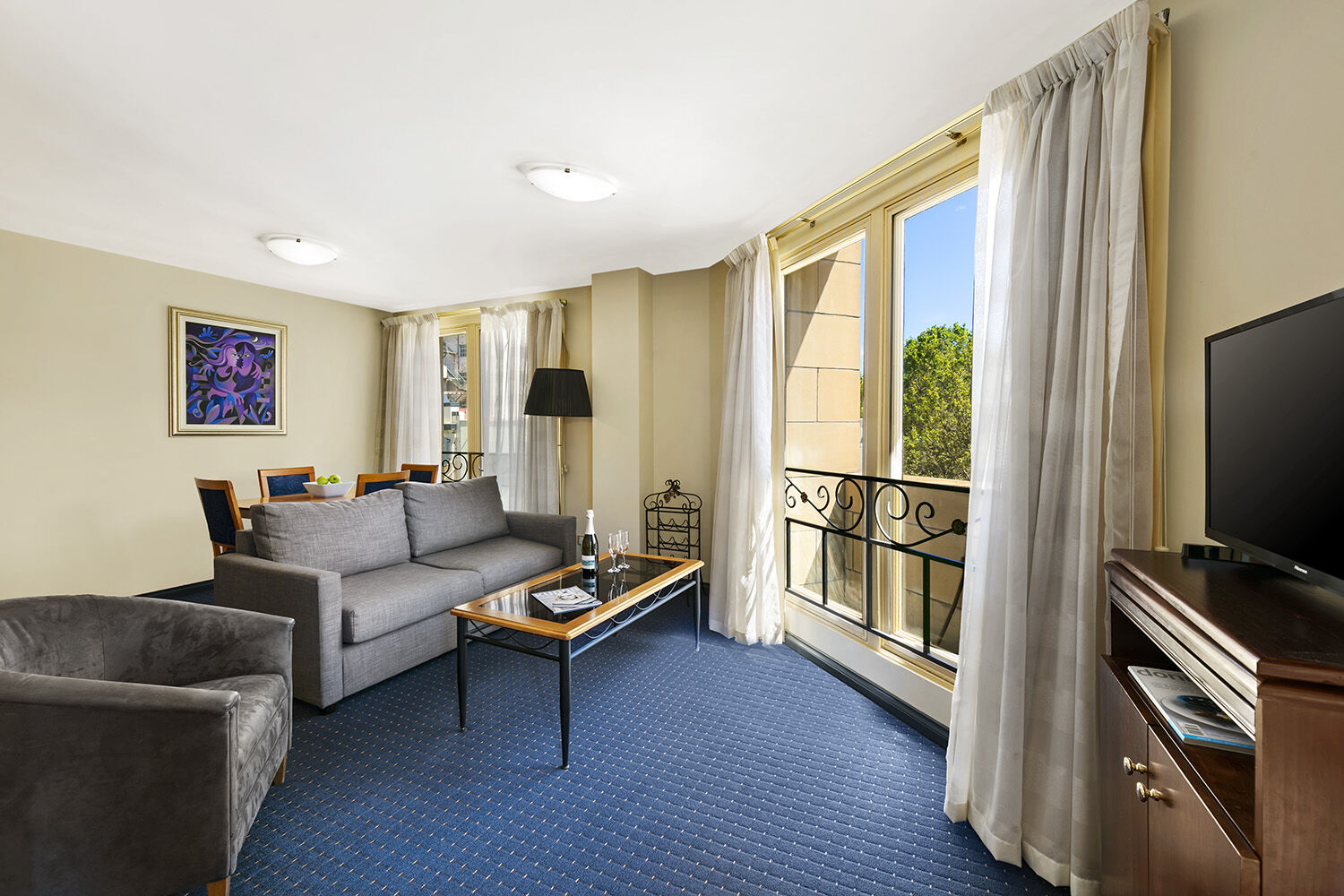 Quest Savoy Aparthotel Hobart