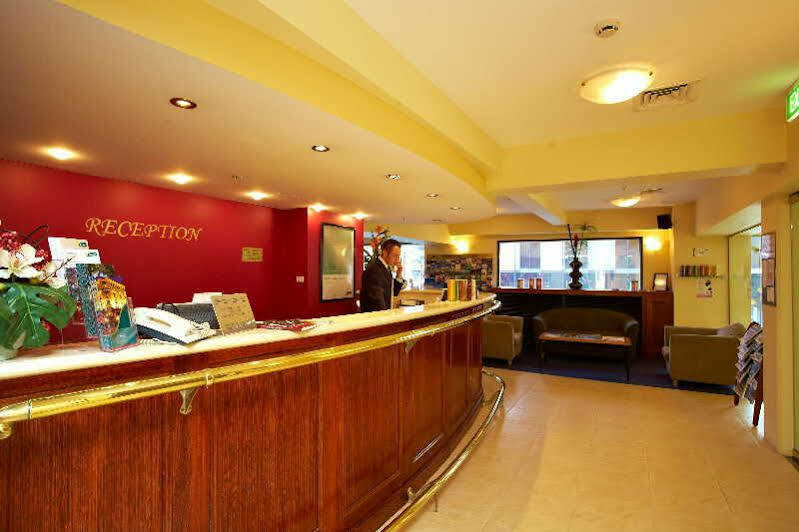 Quest Savoy Aparthotel