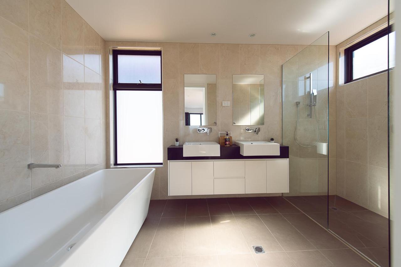 Nature & Relax House, Panoramic Sea View, Free Parking40 Hobart