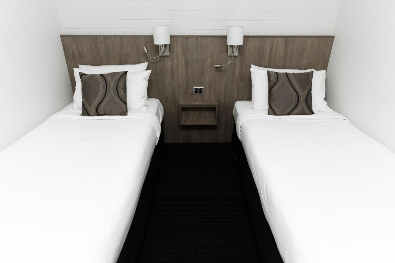 Motel Bay