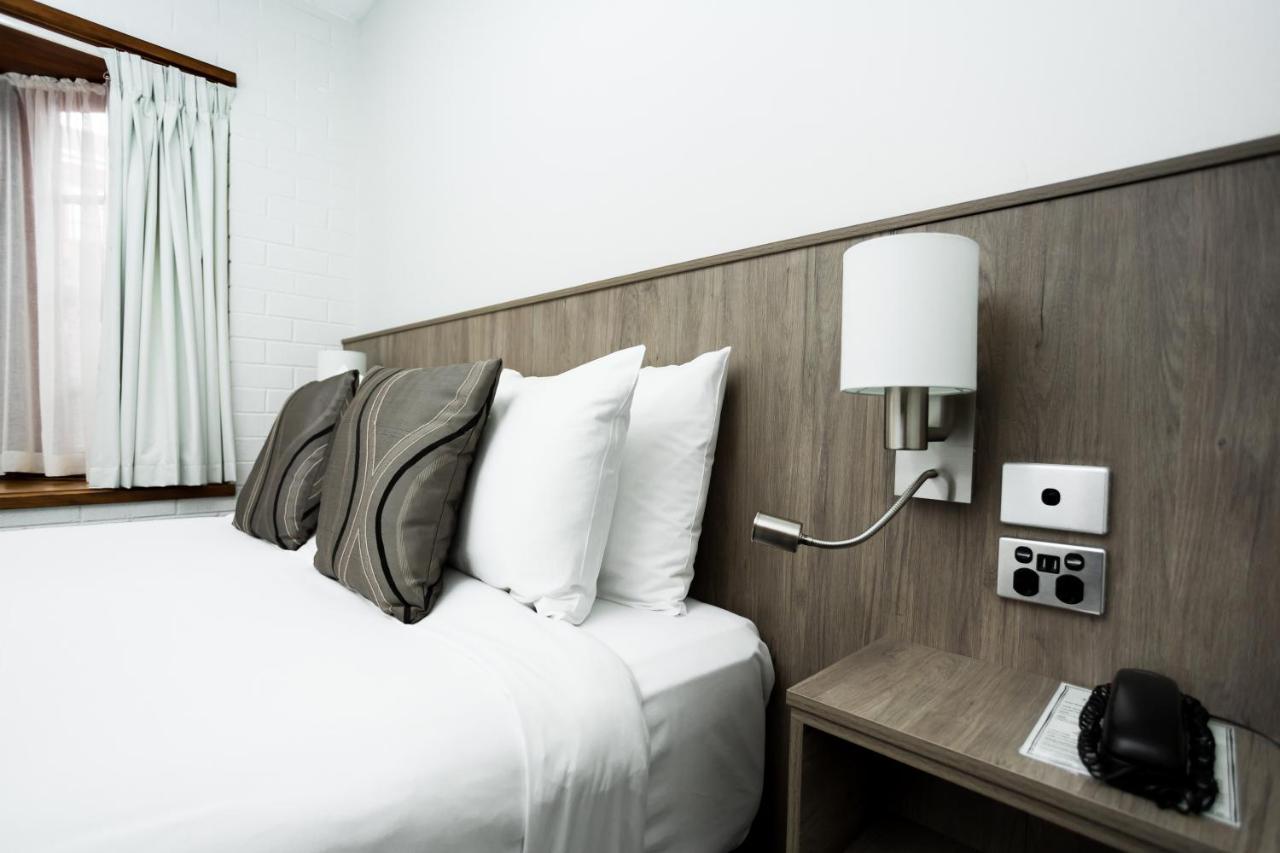Bay Motel